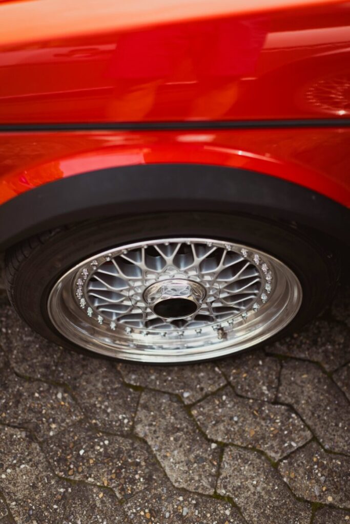 BBSホイールを装着した車