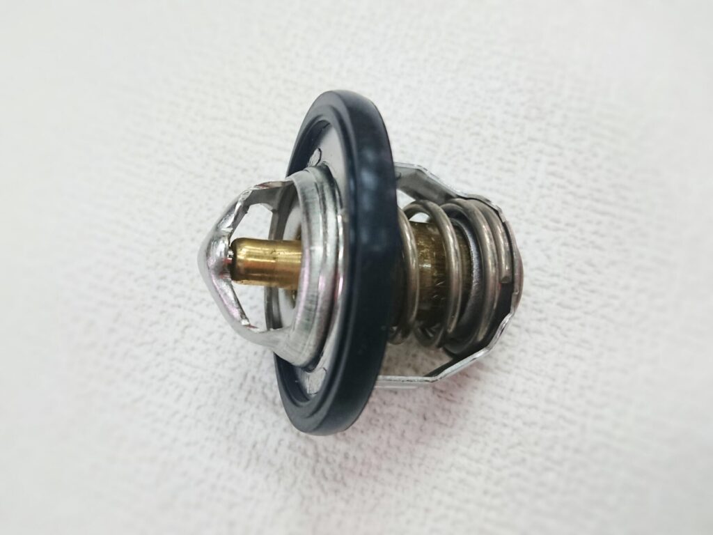 新品のサーモスタット