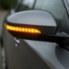 ドアミラーウインカーが点灯している