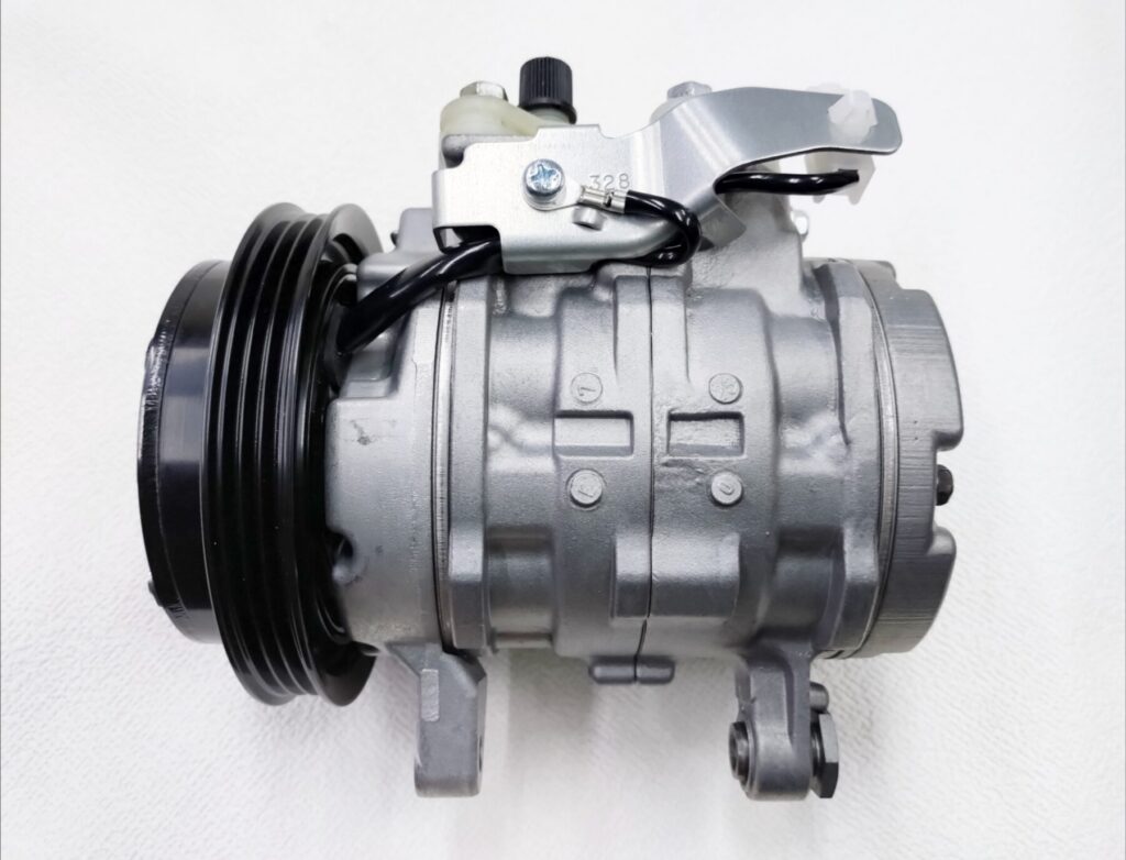 カーエアコンのコンプレッサー