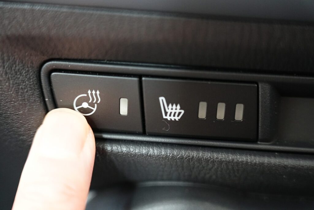 ハンドルヒーターのスイッチ