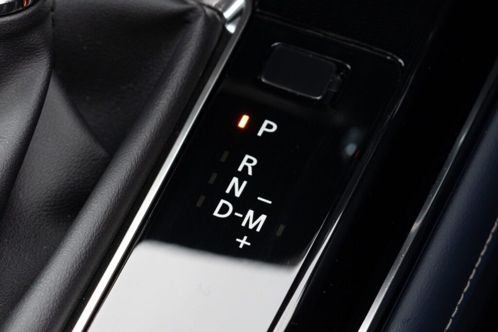 ミッションレバーのセレクト