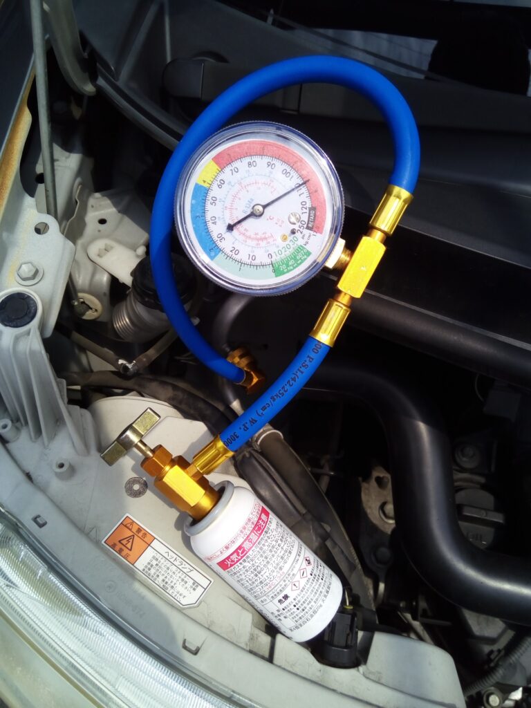 エアコンガスを注入する