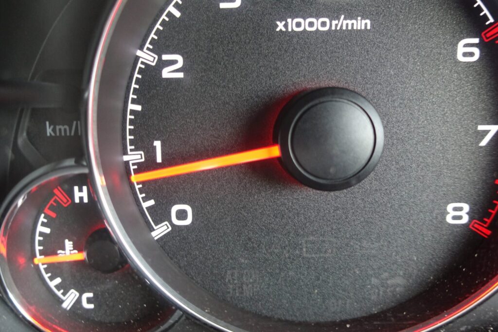 アイドリング中のメーター